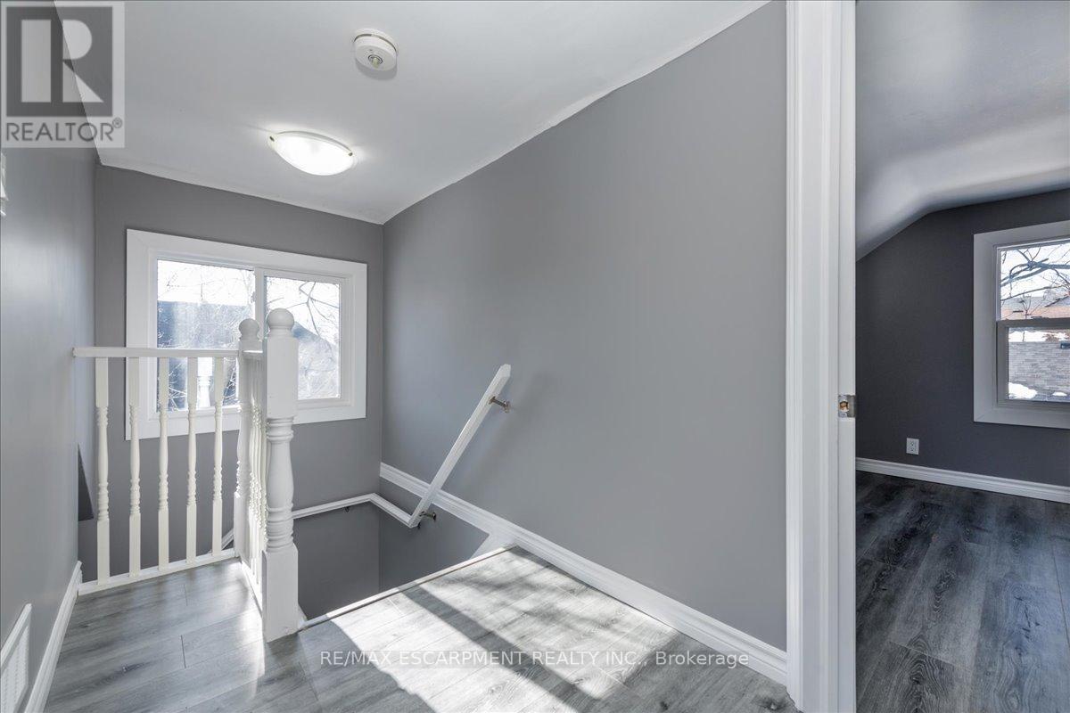 Main - 210 Owen Street, Barrie (Wellington), Ontario  L4M 3J2 - Photo 14 - S12505092