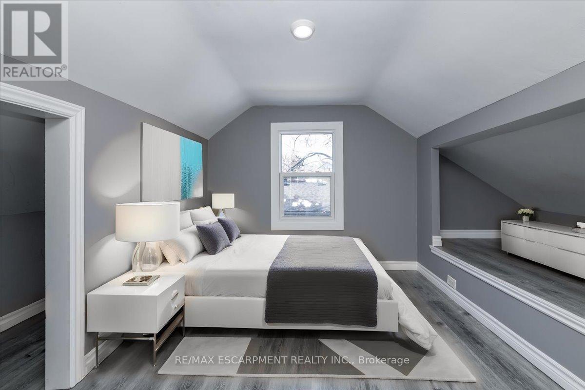 Main - 210 Owen Street, Barrie (Wellington), Ontario  L4M 3J2 - Photo 19 - S12505092