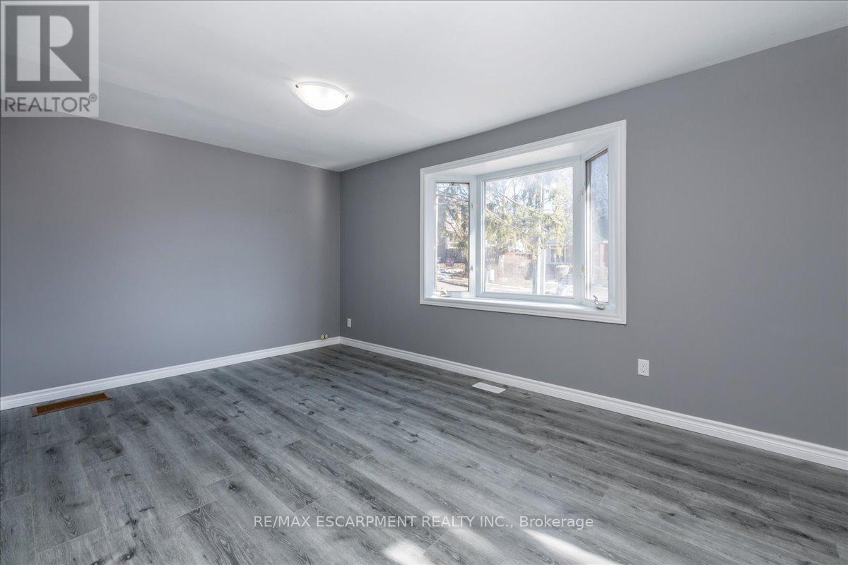 Main - 210 Owen Street, Barrie (Wellington), Ontario  L4M 3J2 - Photo 5 - S12505092