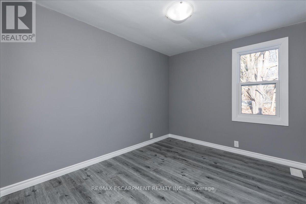 Main - 210 Owen Street, Barrie (Wellington), Ontario  L4M 3J2 - Photo 9 - S12505092