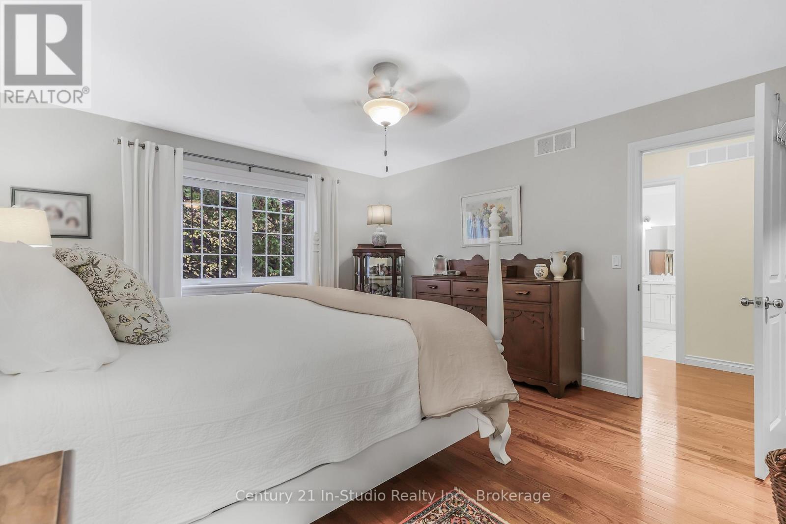 244 Summerhill Road, Saugeen Shores, Ontario  N0H 2L0 - Photo 33 - X12505252