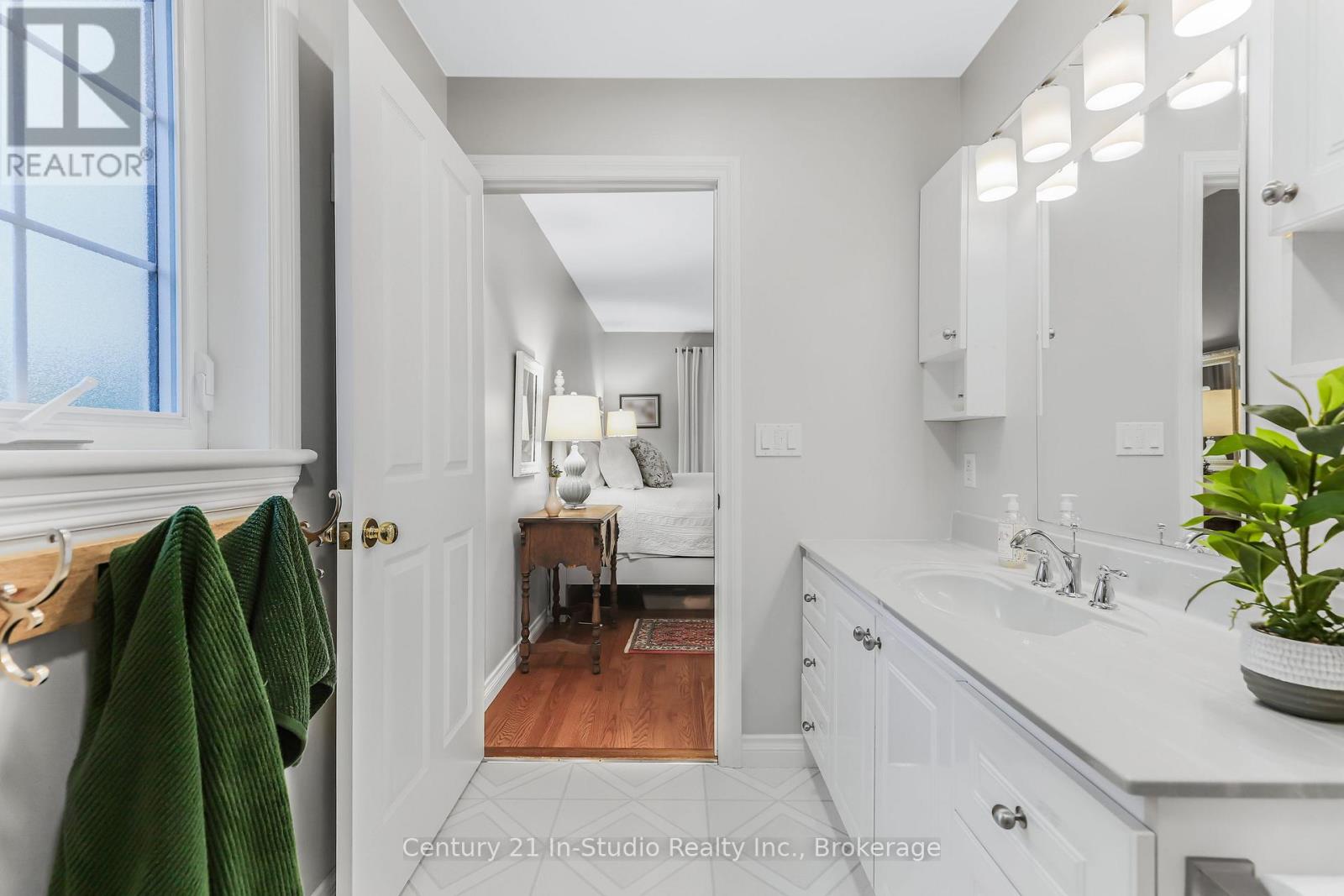 244 Summerhill Road, Saugeen Shores, Ontario  N0H 2L0 - Photo 36 - X12505252