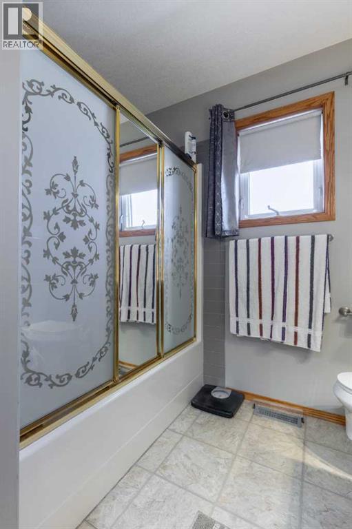 130 45 Avenue W, Claresholm, Alberta  T0L 0T0 - Photo 16 - A2267655