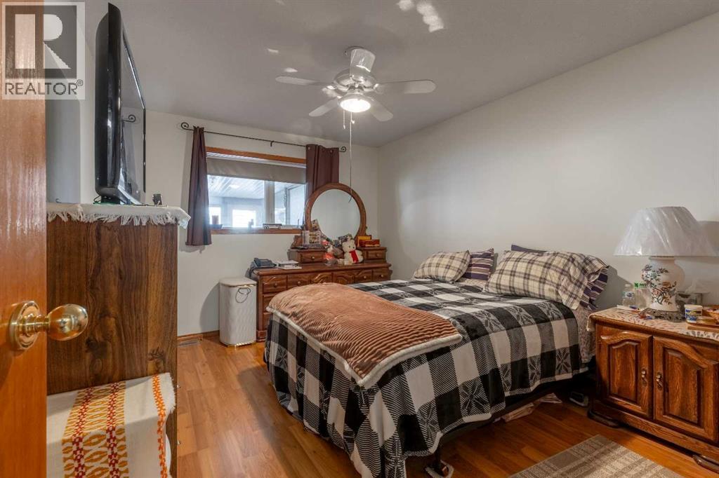 130 45 Avenue W, Claresholm, Alberta  T0L 0T0 - Photo 17 - A2267655