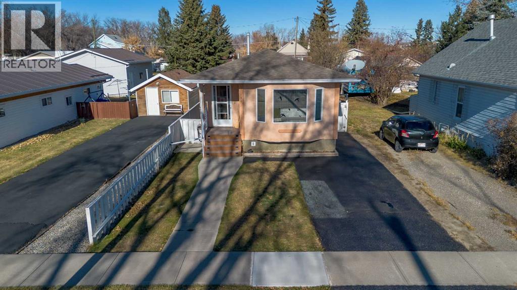 130 45 Avenue W, Claresholm, Alberta  T0L 0T0 - Photo 38 - A2267655