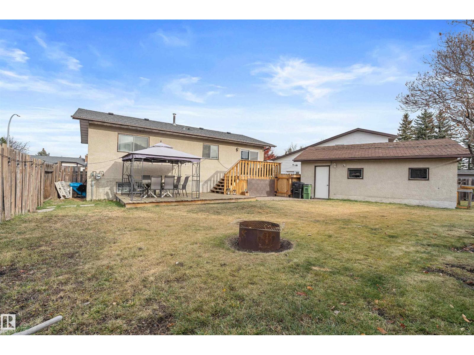 9807 165 Av Nw, Edmonton, Alberta  T5X 4Z1 - Photo 18 - E4464379