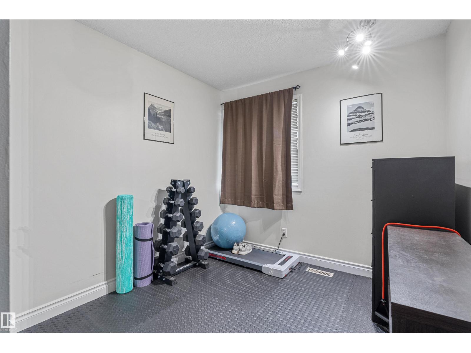 9807 165 Av Nw, Edmonton, Alberta  T5X 4Z1 - Photo 10 - E4464379