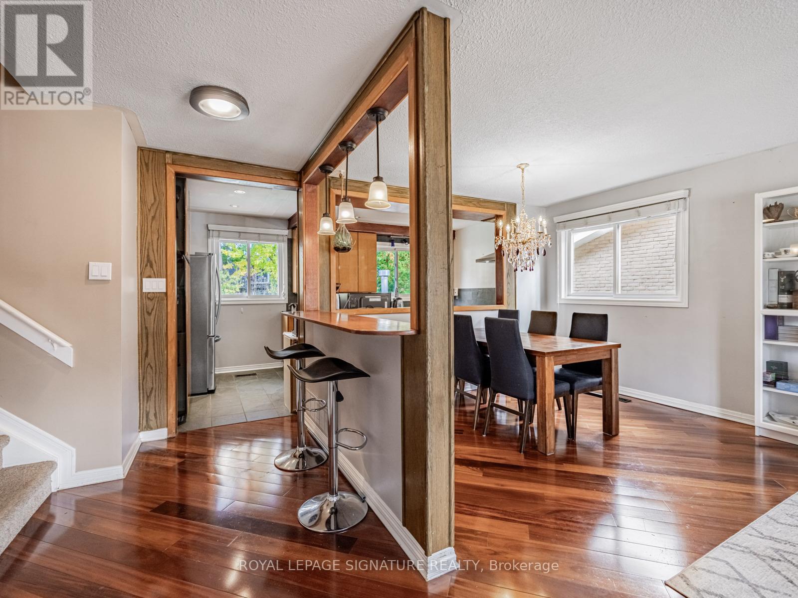 2606 Kinnerton Crescent, Mississauga, Ontario  L5K 2B2 - Photo 11 - W12505020