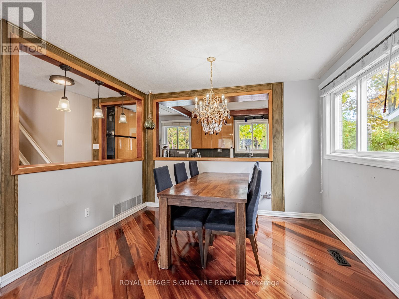 2606 Kinnerton Crescent, Mississauga, Ontario  L5K 2B2 - Photo 12 - W12505020