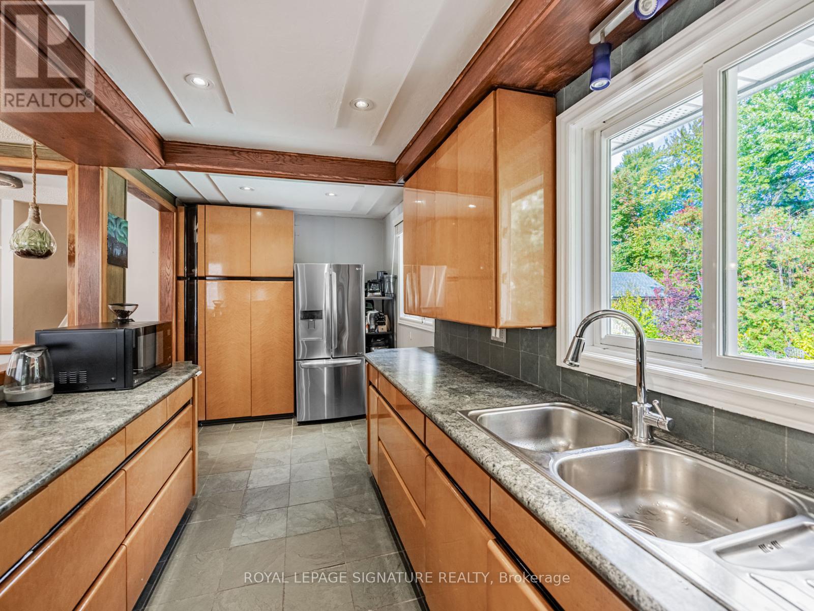 2606 Kinnerton Crescent, Mississauga, Ontario  L5K 2B2 - Photo 18 - W12505020