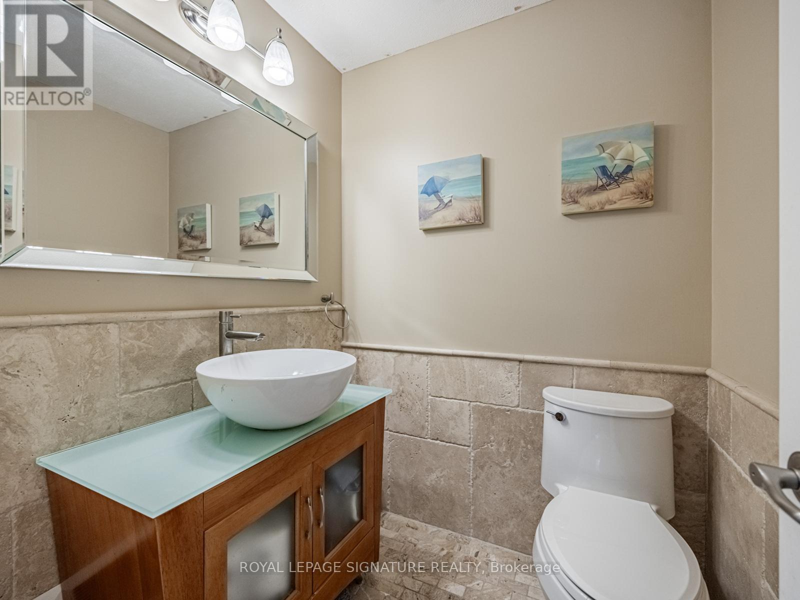 2606 Kinnerton Crescent, Mississauga, Ontario  L5K 2B2 - Photo 22 - W12505020