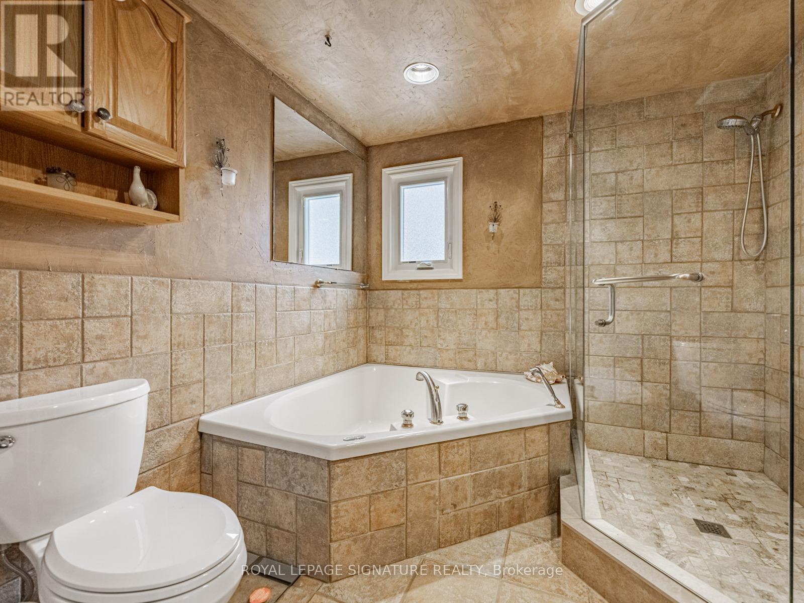 2606 Kinnerton Crescent, Mississauga, Ontario  L5K 2B2 - Photo 32 - W12505020