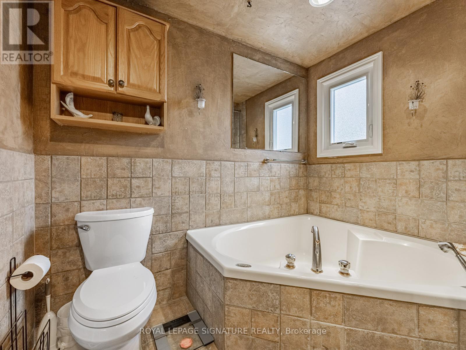 2606 Kinnerton Crescent, Mississauga, Ontario  L5K 2B2 - Photo 33 - W12505020