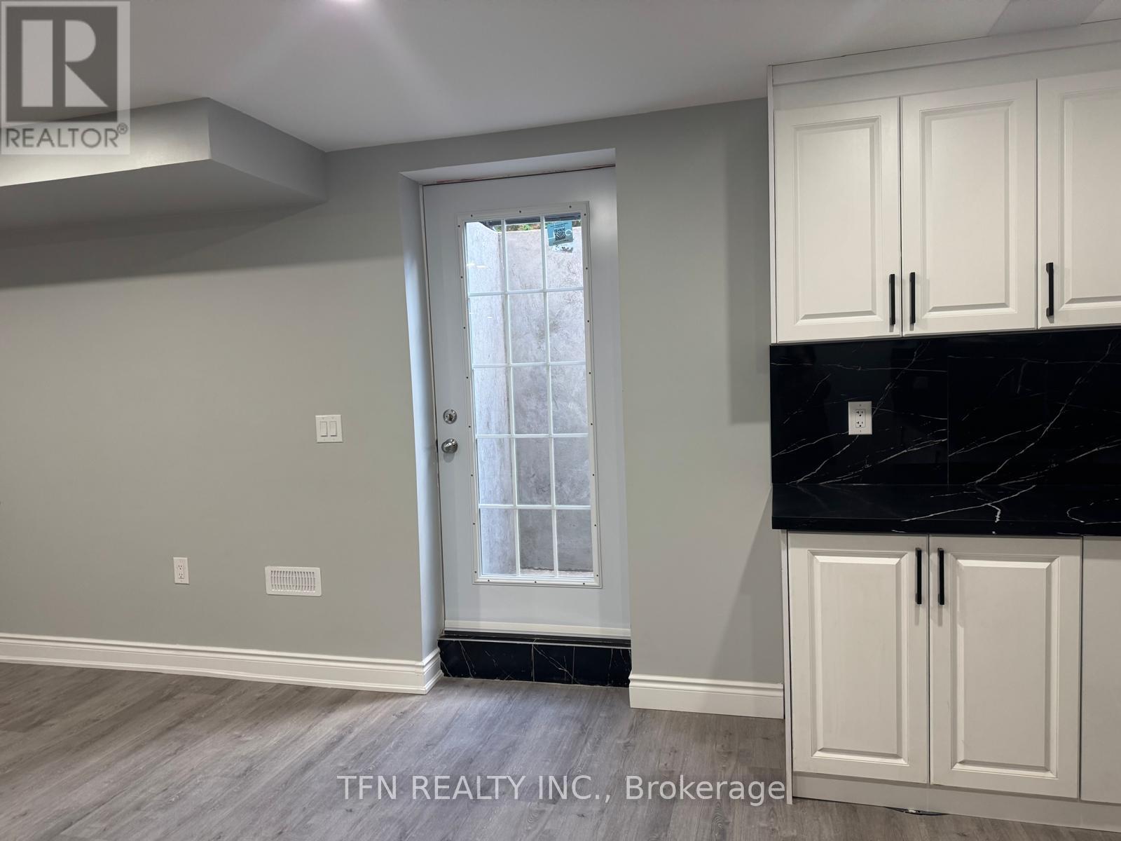 534 Daniel Clark Way, Oakville, Ontario  L6M 0N9 - Photo 1 - W12505068