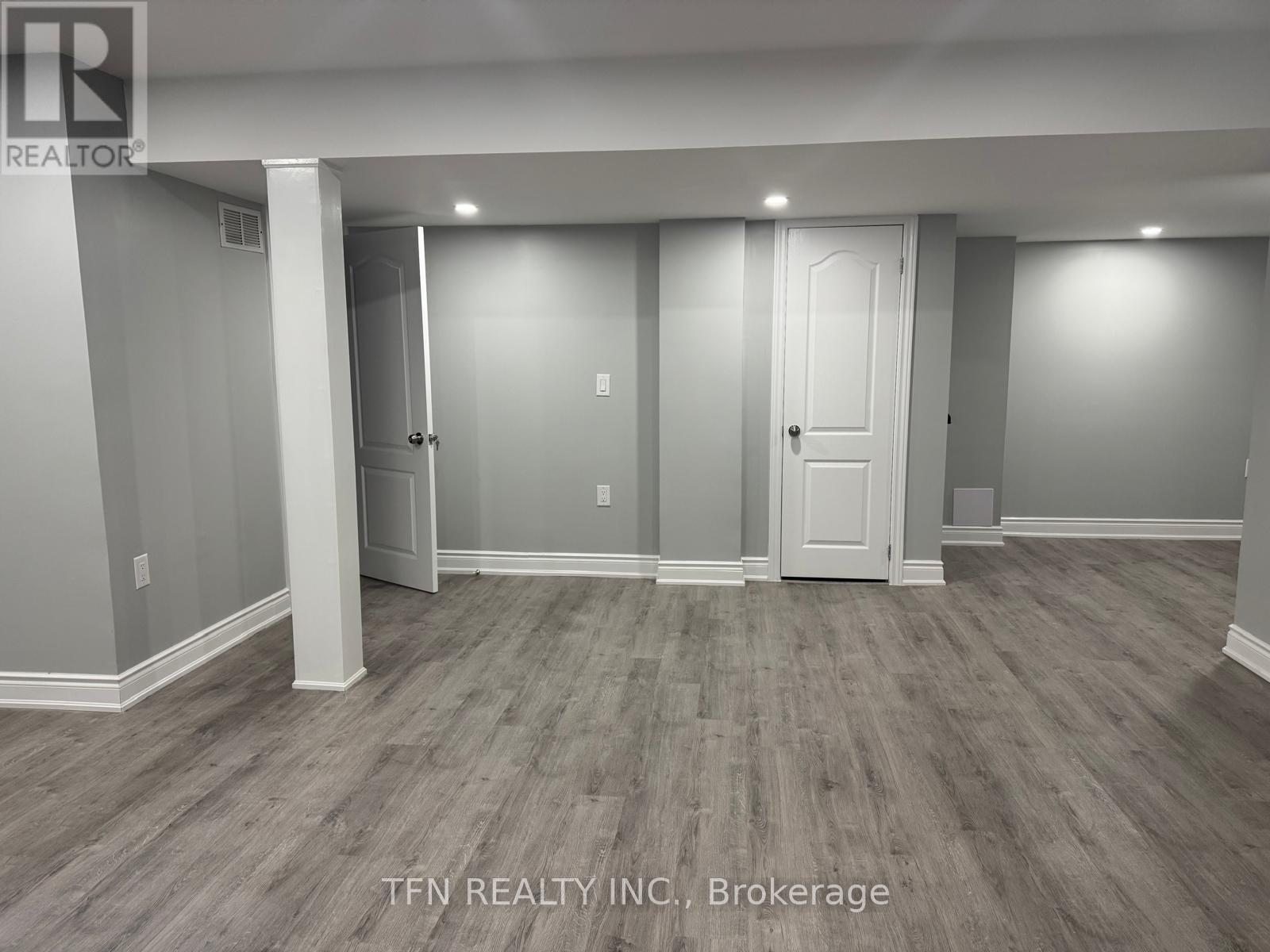 534 Daniel Clark Way, Oakville, Ontario  L6M 0N9 - Photo 6 - W12505068