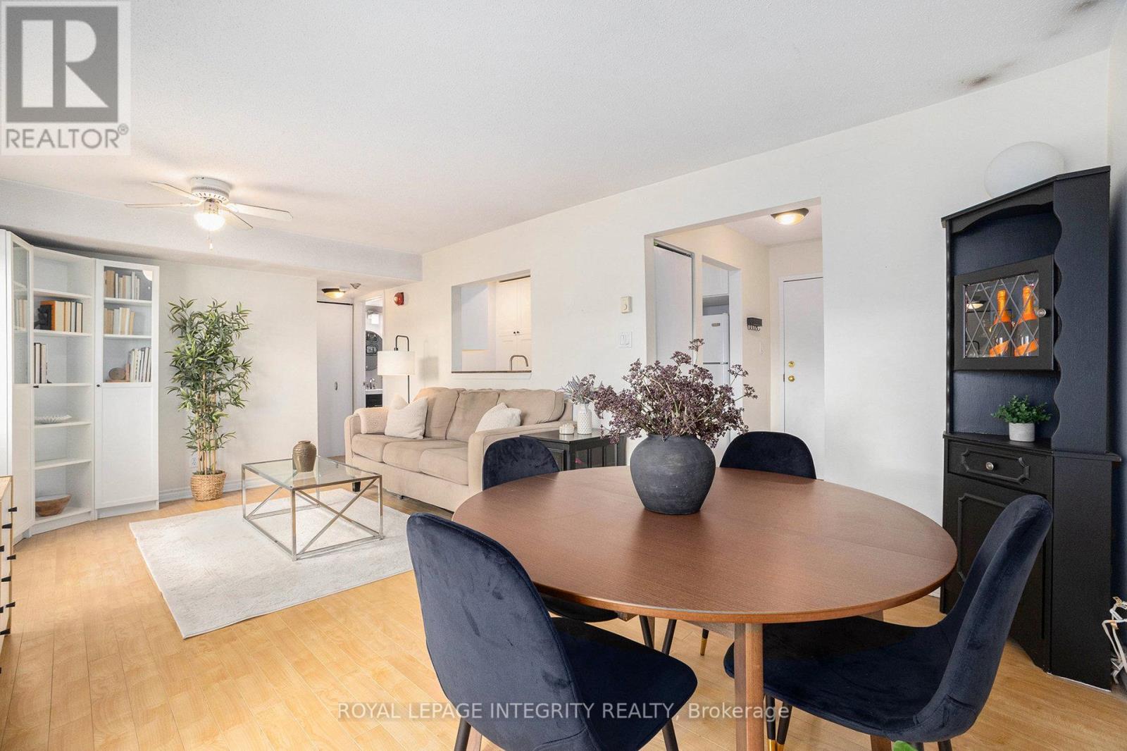 210 - 270 Lorry Greenberg Drive S, Ottawa, Ontario  K1T 3K2 - Photo 11 - X12505228