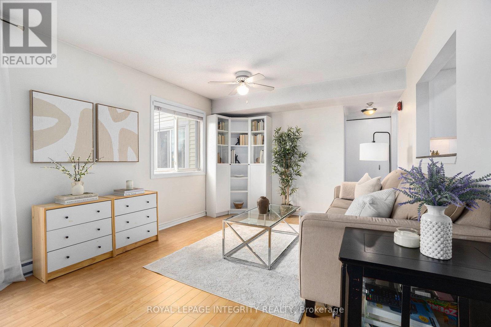 210 - 270 Lorry Greenberg Drive S, Ottawa, Ontario  K1T 3K2 - Photo 12 - X12505228