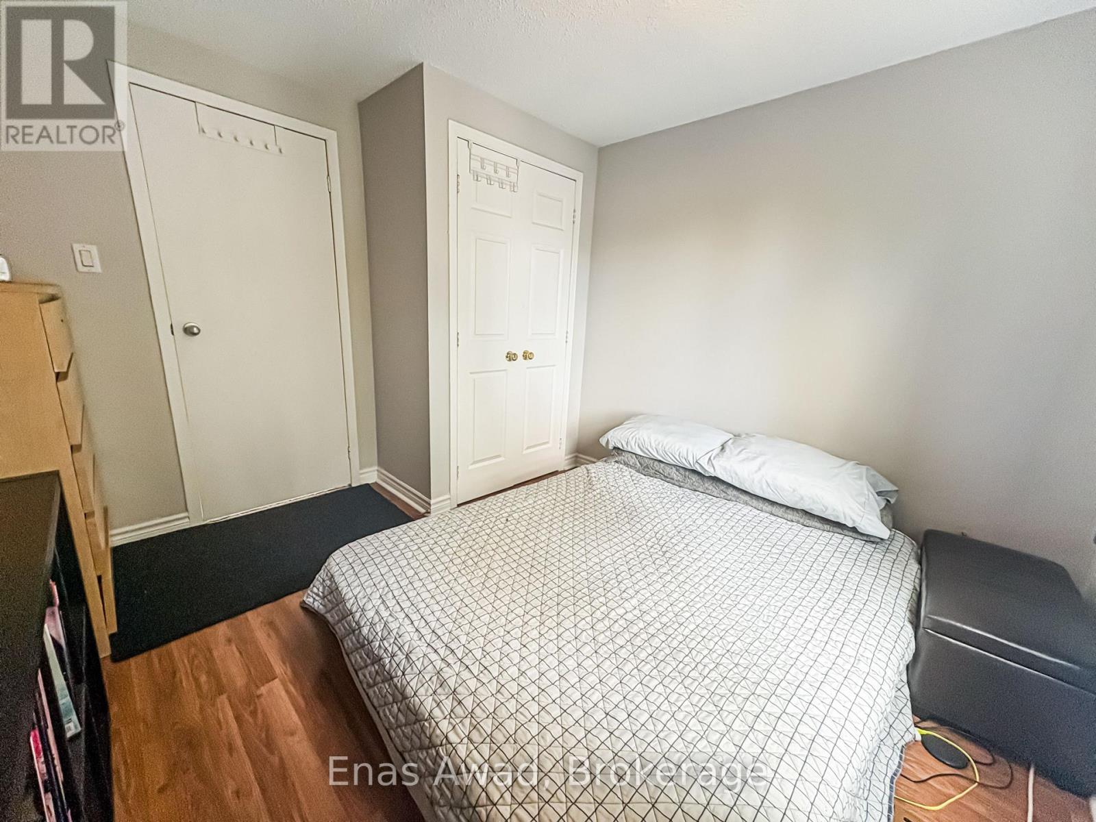 3072 Patrick Crescent, Mississauga, Ontario  L5N 3G5 - Photo 11 - W12505240