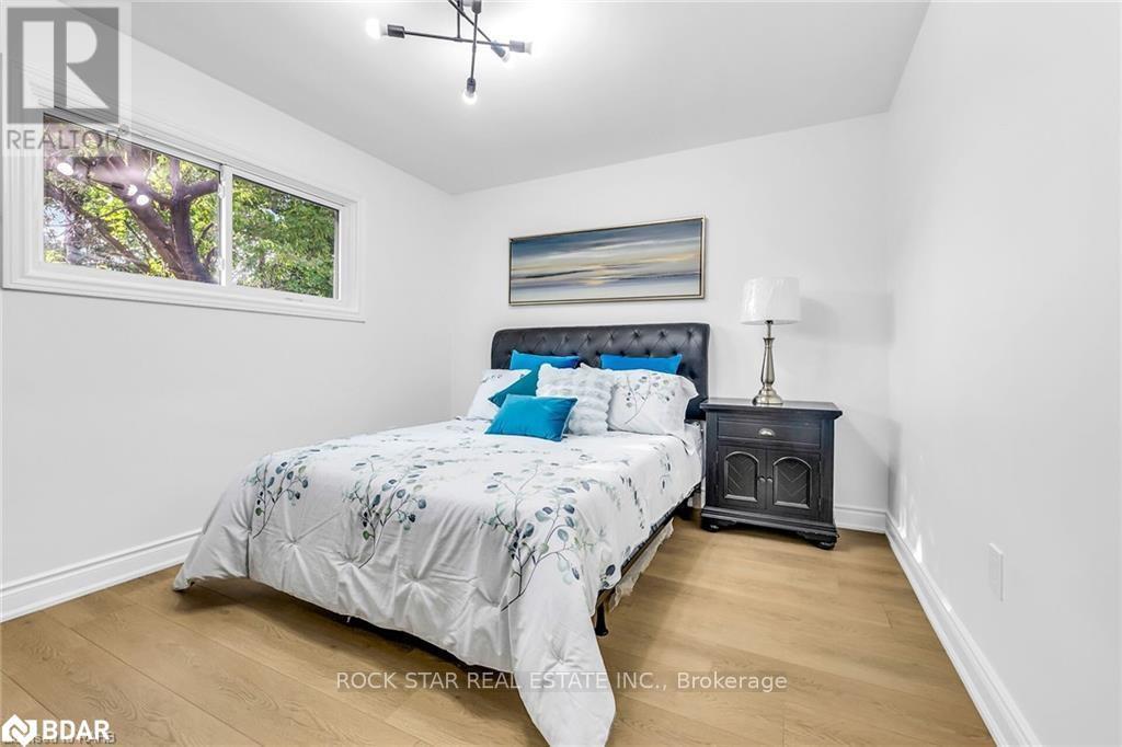 Upper - 170 Terrace Drive, Hamilton, Ontario  L9A 2Z1 - Photo 18 - X12505024