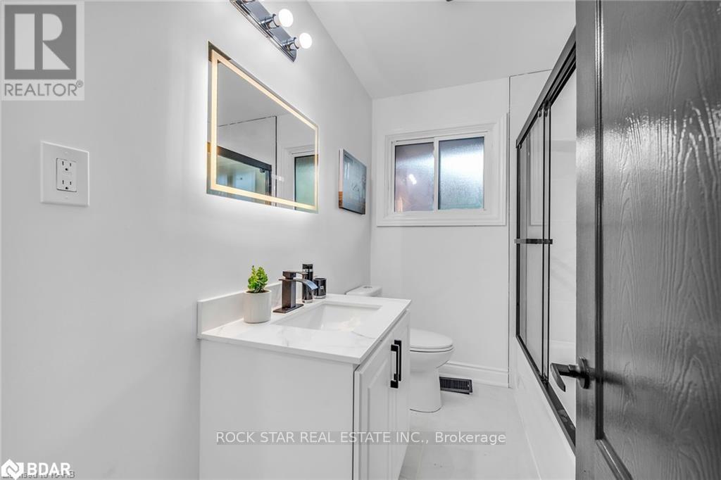 Upper - 170 Terrace Drive, Hamilton, Ontario  L9A 2Z1 - Photo 20 - X12505024