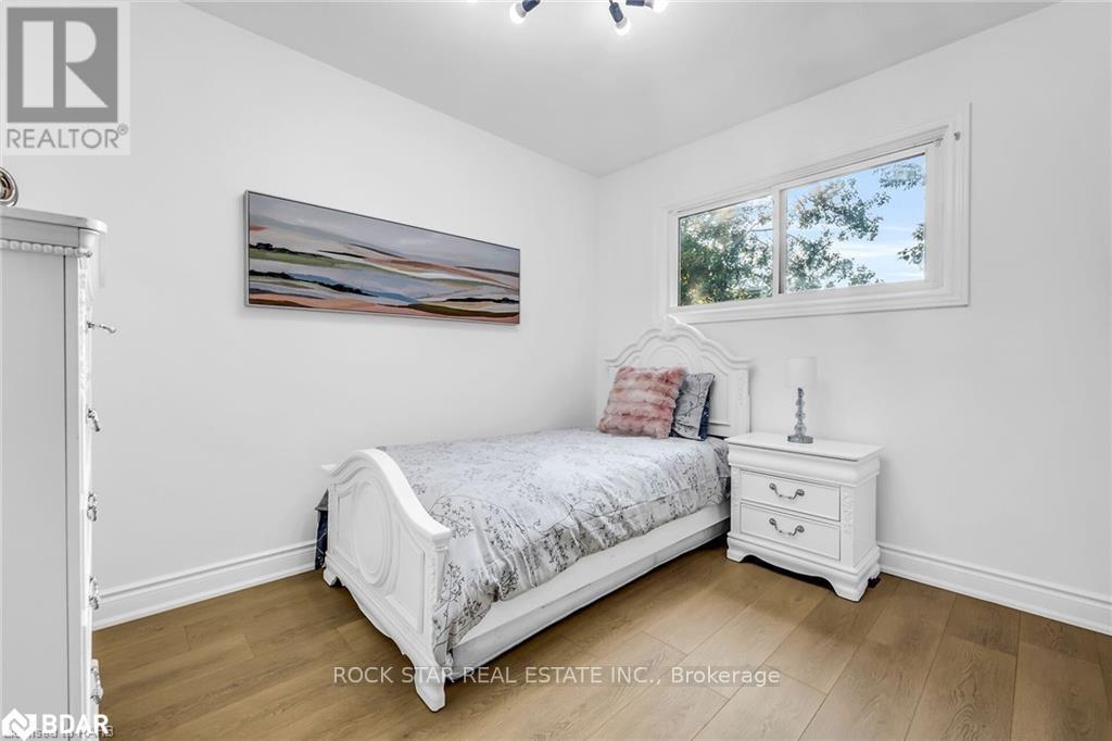 Upper - 170 Terrace Drive, Hamilton, Ontario  L9A 2Z1 - Photo 22 - X12505024