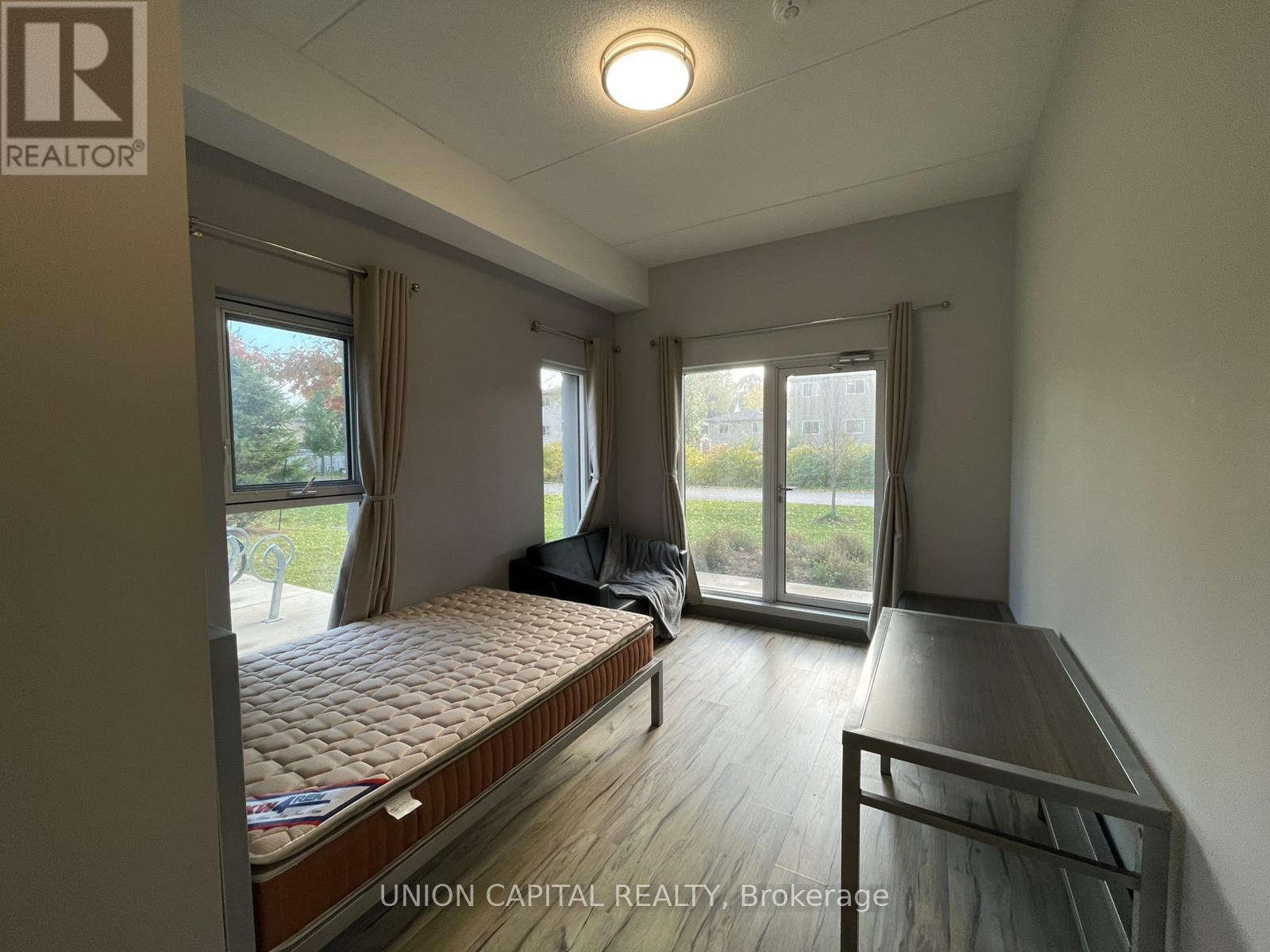 120 - 77 Leland Street, Hamilton, Ontario  L8S 3A1 - Photo 5 - X12505052