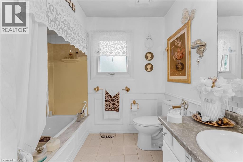 4200 Eastdale Drive, Beamsville, Ontario  L3J 0N3 - Photo 26 - 40785386