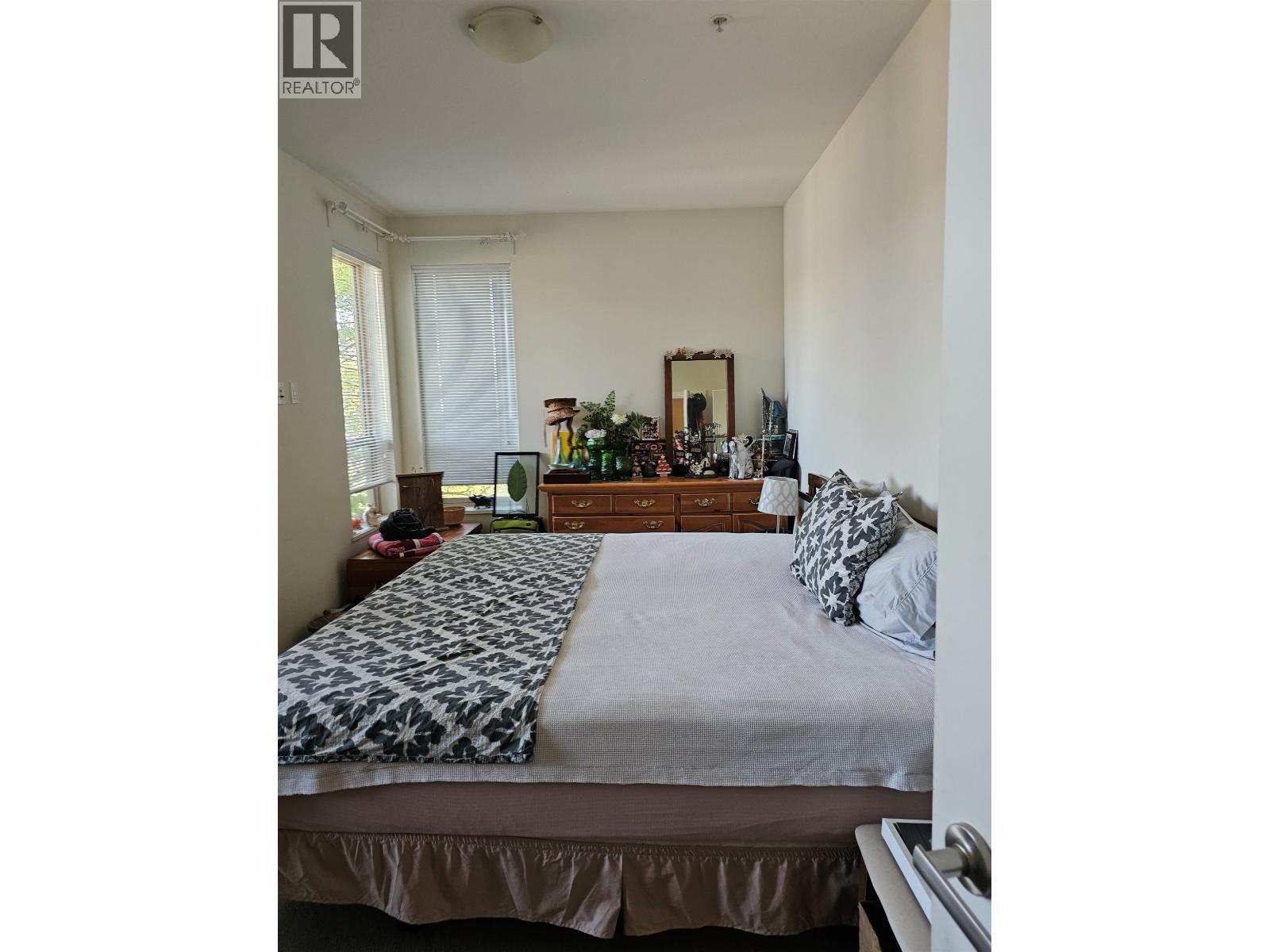 301 240 Francis Way, New Westminster, British Columbia  V3L 0E5 - Photo 4 - R3064206