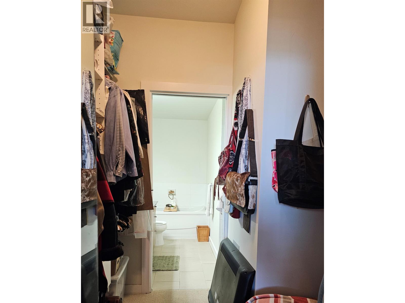 301 240 Francis Way, New Westminster, British Columbia  V3L 0E5 - Photo 6 - R3064206