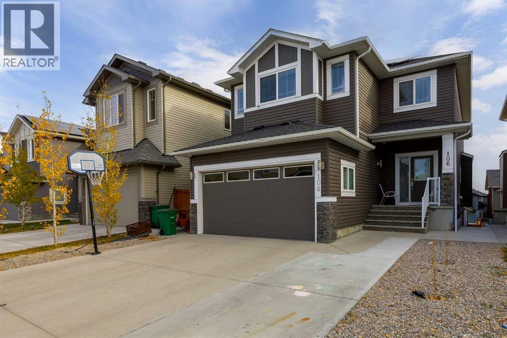 106 Baysprings Gardens Sw, Airdrie, Alberta  T4B 5C6 - Photo 2 - A2267686