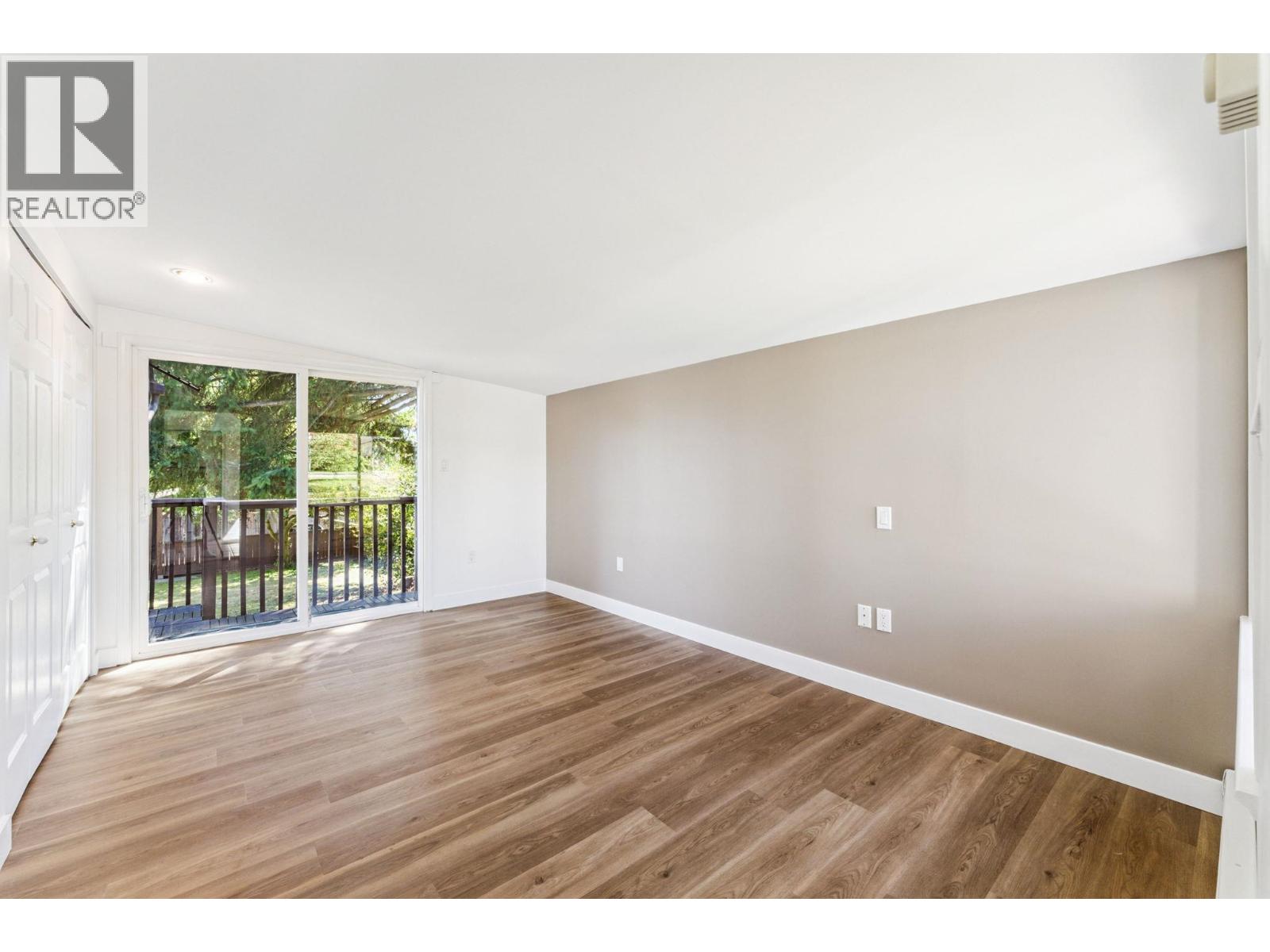 865 E 12th Street, North Vancouver, British Columbia  V7L 2L2 - Photo 14 - R3064201