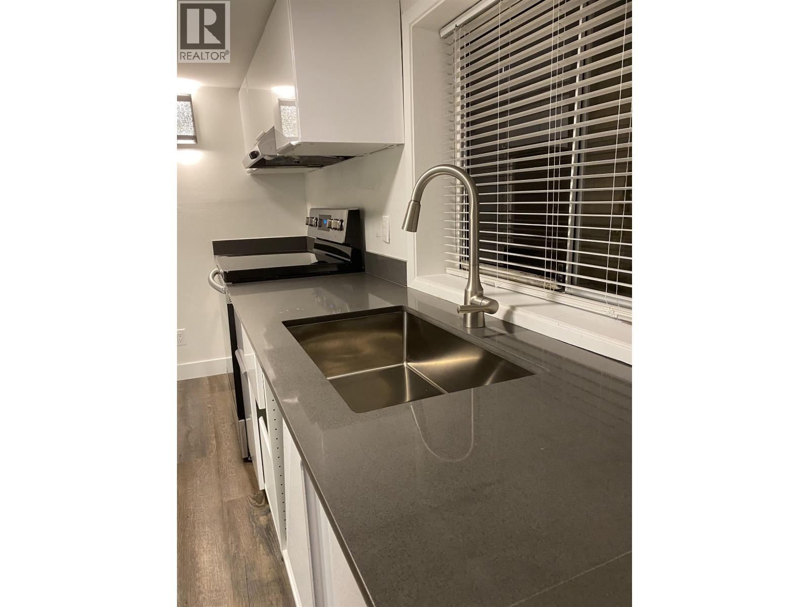 865 E 12th Street, North Vancouver, British Columbia  V7L 2L2 - Photo 31 - R3064201