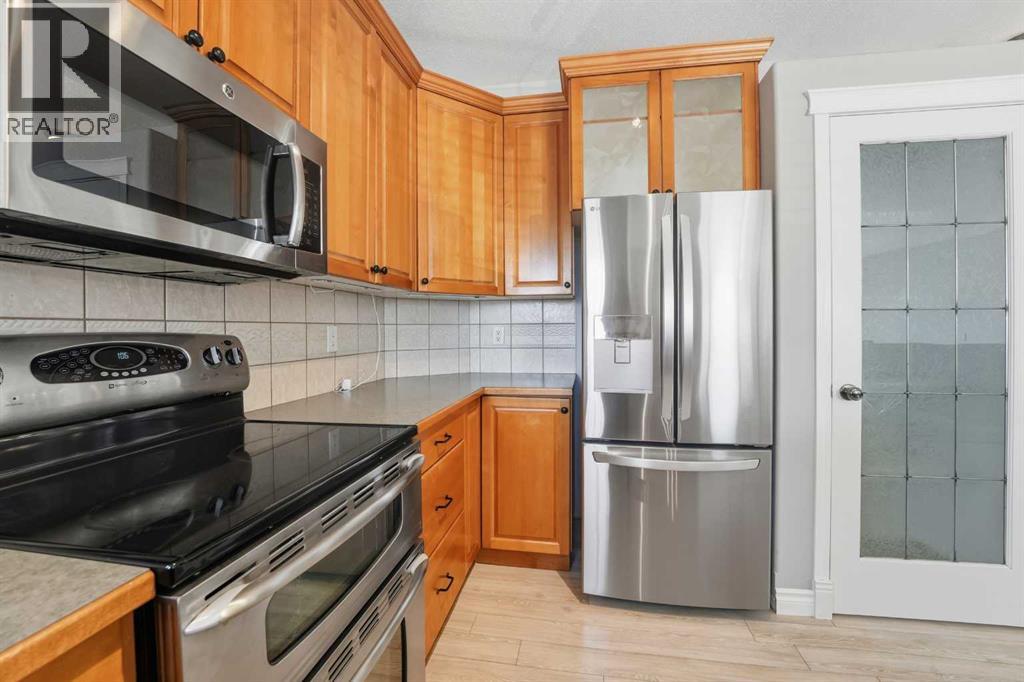 39 Duval Crescent, Red Deer, Alberta  T4R 2Y6 - Photo 8 - A2263829