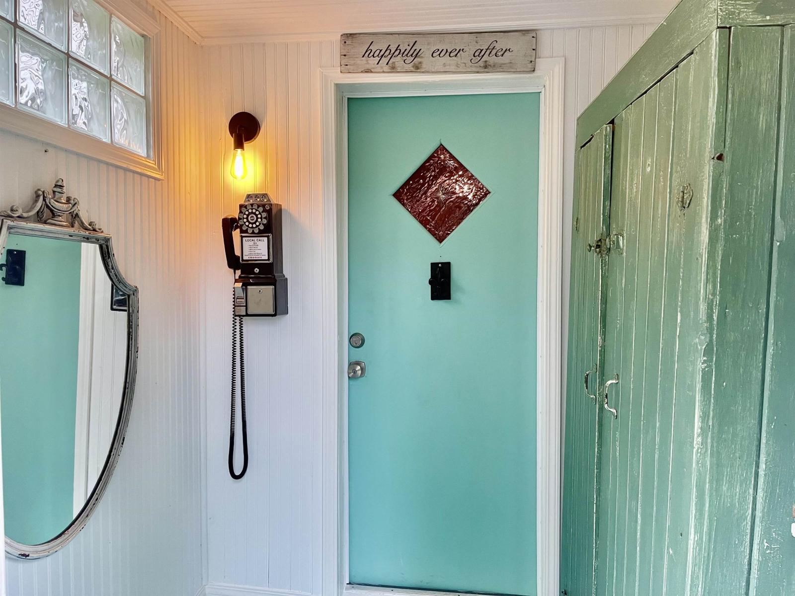 2725 Gordon Avenue, Surrey, British Columbia V4A 3J2 - Photo 5 - R3057564