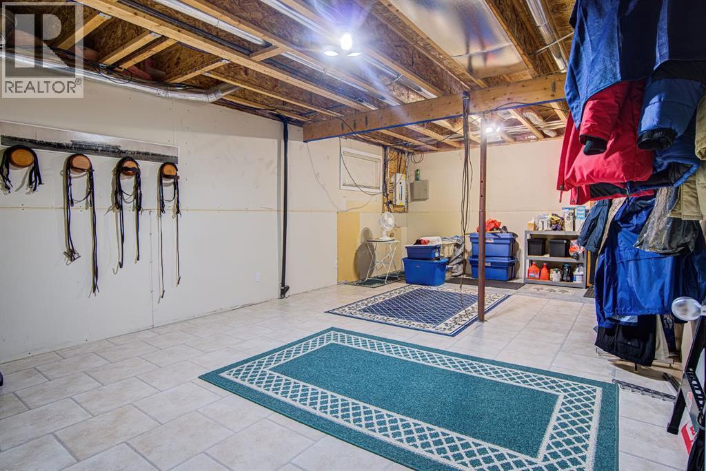 22 Skyline Mews, Claresholm, Alberta  T0L 0T0 - Photo 36 - A2264329