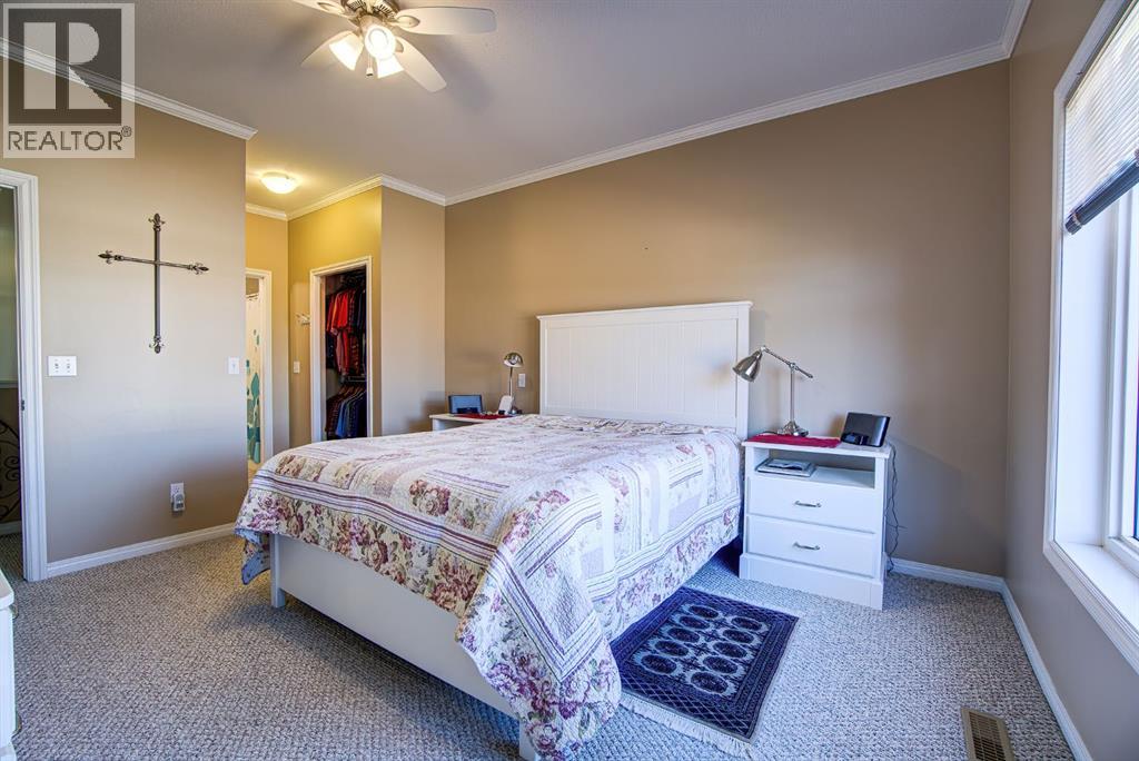 22 Skyline Mews, Claresholm, Alberta  T0L 0T0 - Photo 18 - A2264329