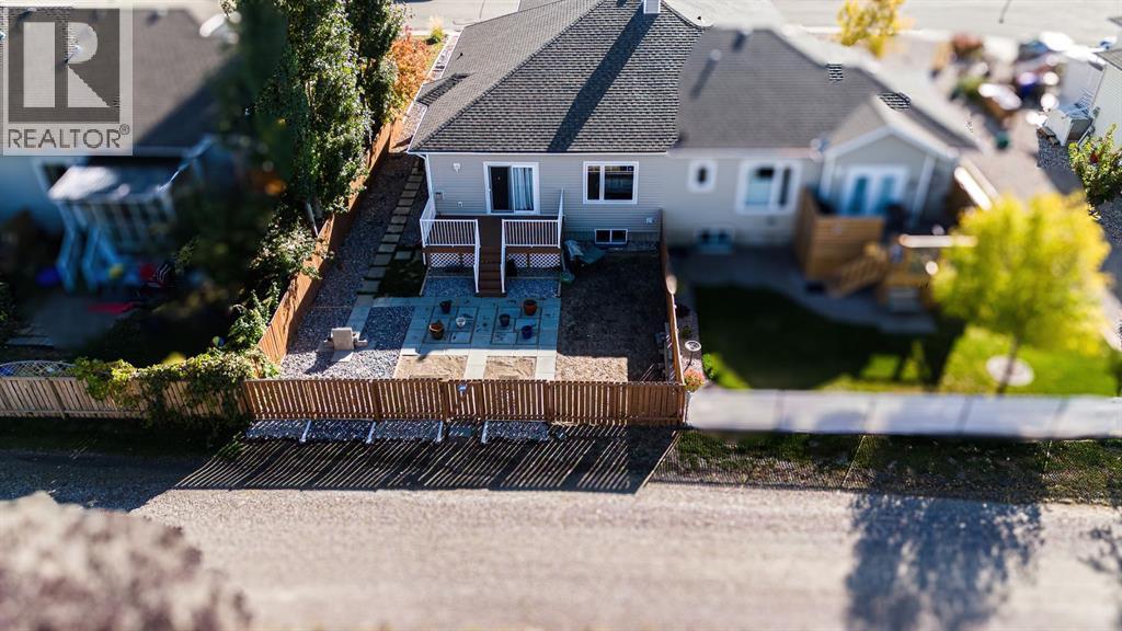 22 Skyline Mews, Claresholm, Alberta  T0L 0T0 - Photo 46 - A2264329