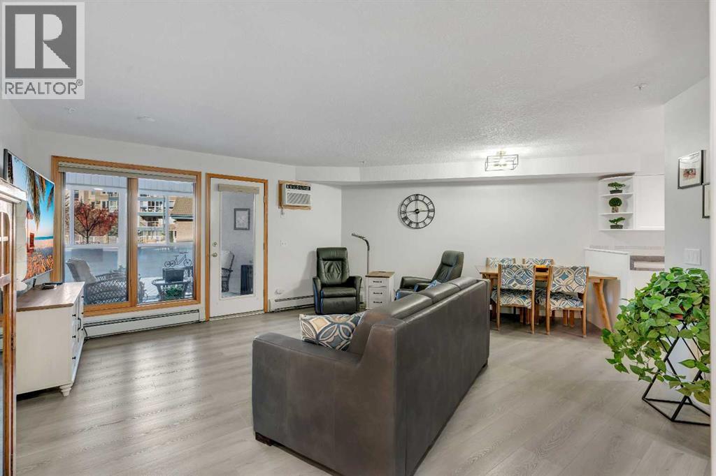 122, 7229 Sierra Morena Boulevard Sw, Calgary, Alberta  T3H 3L7 - Photo 2 - A2268126