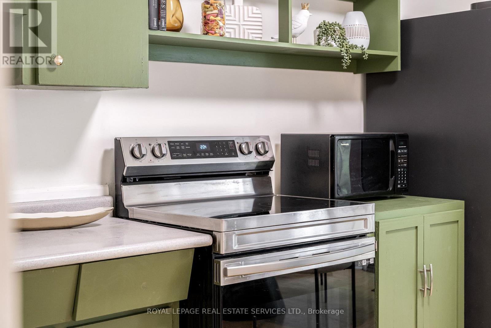 65 Drayton Avenue, Toronto, Ontario  M4C 3L8 - Photo 17 - E12439288