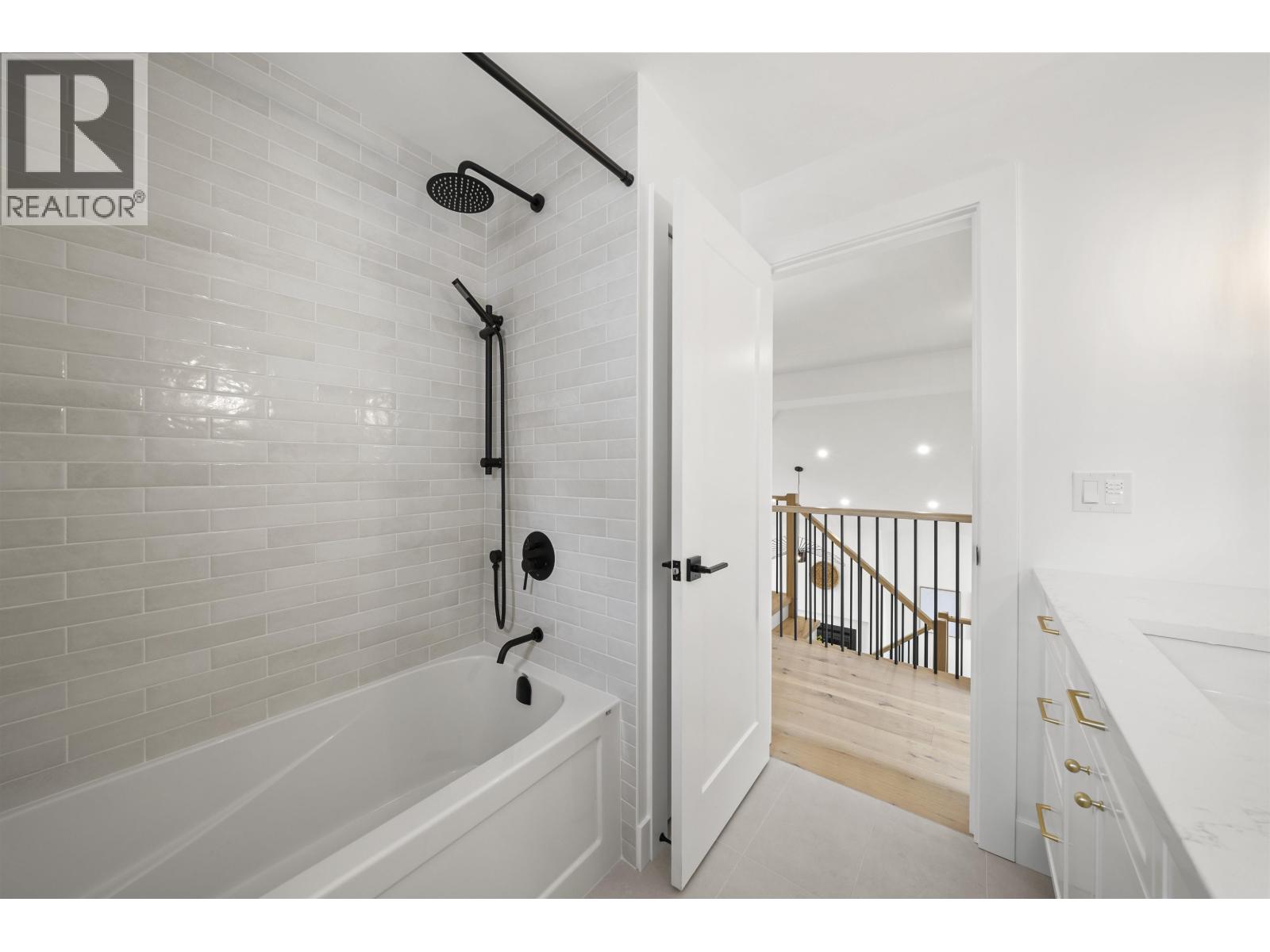 1 Cedarwood Court, Port Moody, British Columbia  V3H 4W2 - Photo 29 - R3064052