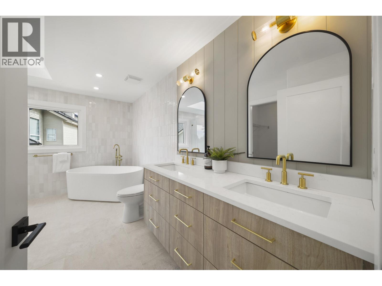 1 Cedarwood Court, Port Moody, British Columbia  V3H 4W2 - Photo 18 - R3064052