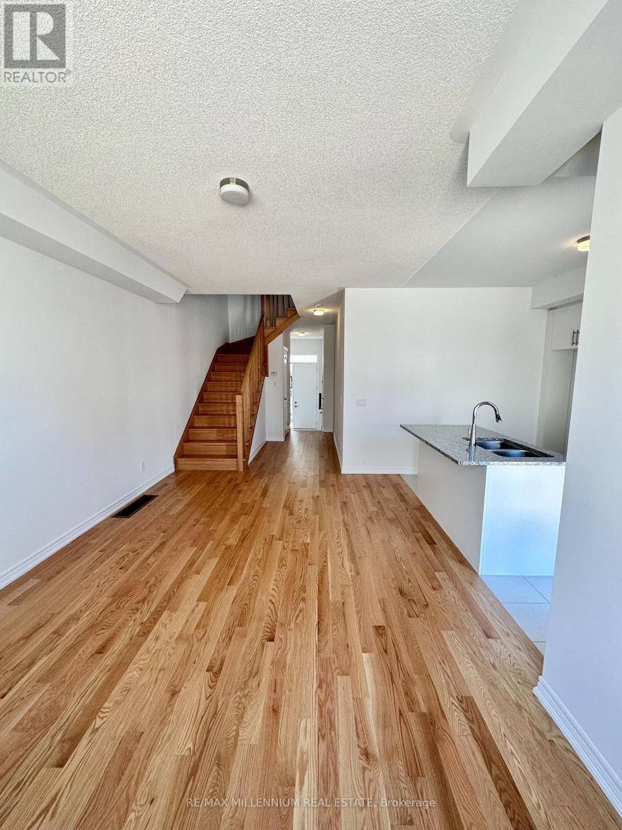 50 Sorbara Way W, Whitby, Ontario  L1M 0M4 - Photo 5 - E12472258