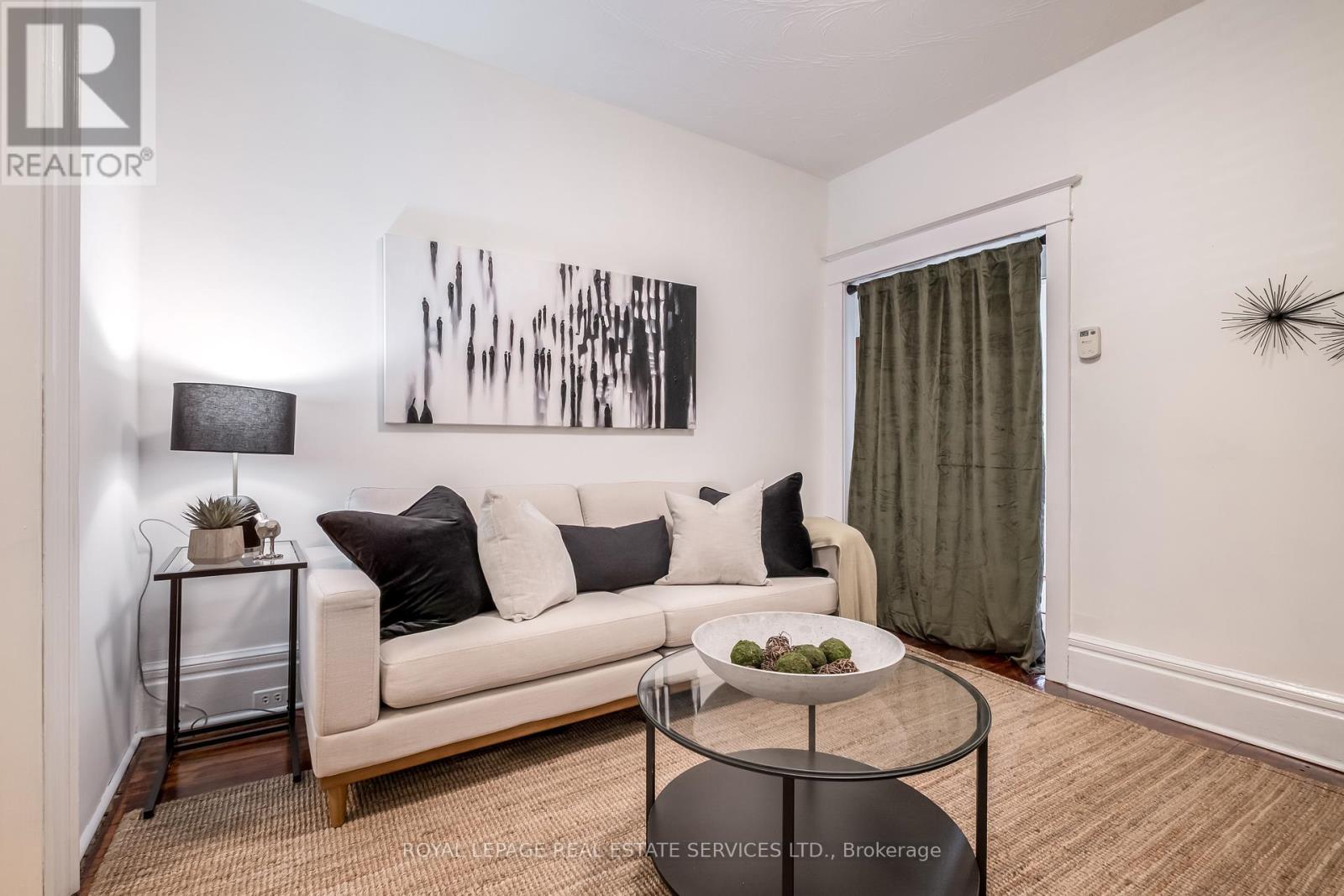 65 Drayton Avenue, Toronto, Ontario  M4C 3L8 - Photo 8 - E12439288