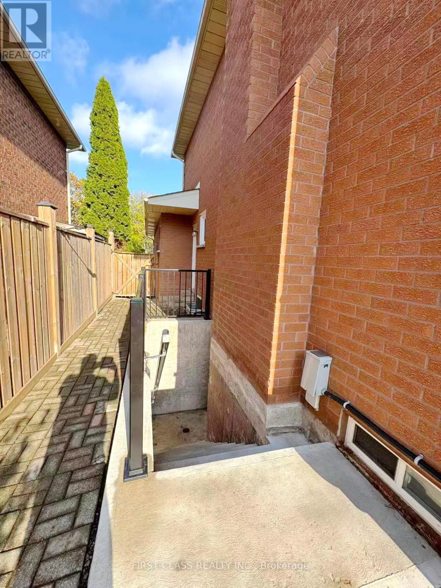 LOWER - 1200 RUSHBROOKE DRIVE, Oakville, Ontario