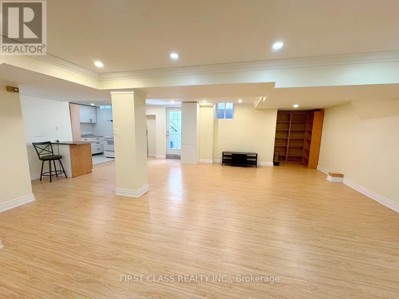 Lower - 1200 Rushbrooke Drive, Oakville, Ontario  L6M 1K9 - Photo 4 - W12459426