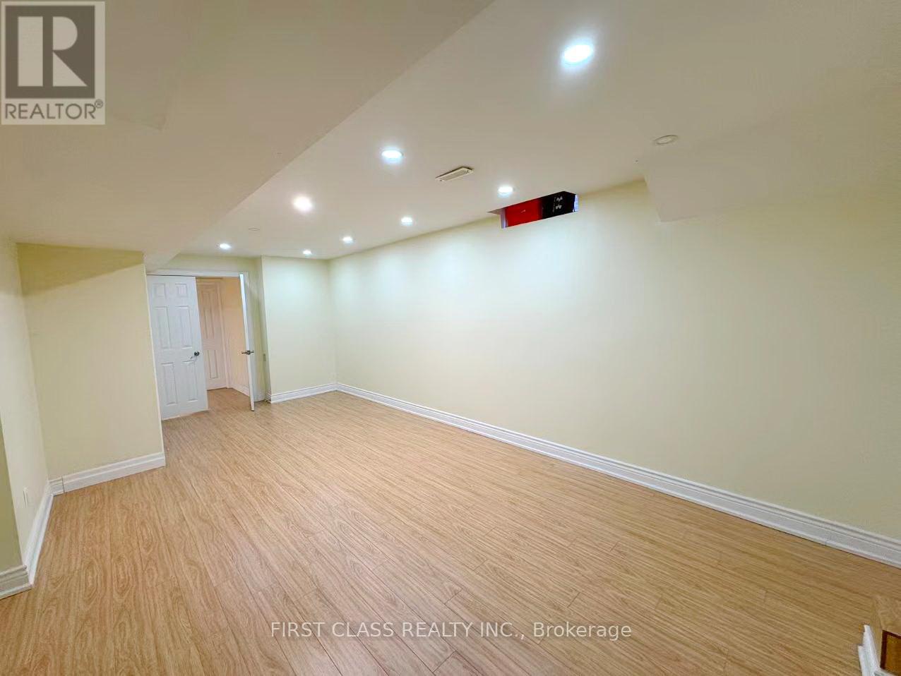 Lower - 1200 Rushbrooke Drive, Oakville, Ontario  L6M 1K9 - Photo 20 - W12459426