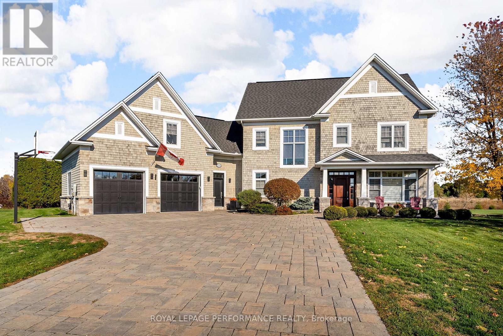 6721 Yacht Boulevard, South Glengarry, Ontario  K6H 7N6 - Photo 1 - X12505276