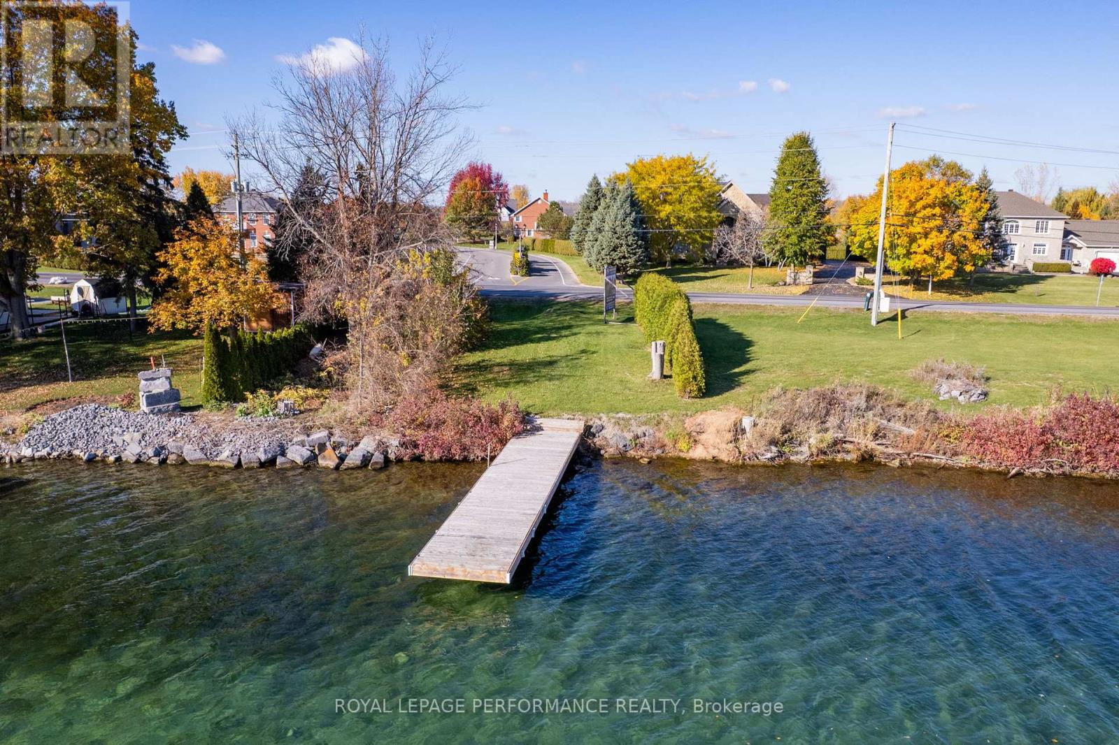6721 Yacht Boulevard, South Glengarry, Ontario  K6H 7N6 - Photo 47 - X12505276