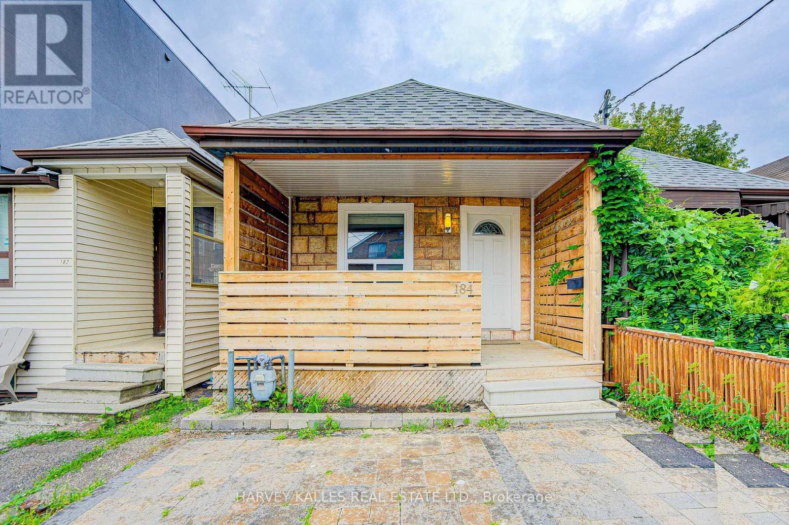 MAIN - 184 CEDRIC AVENUE, Toronto, Ontario