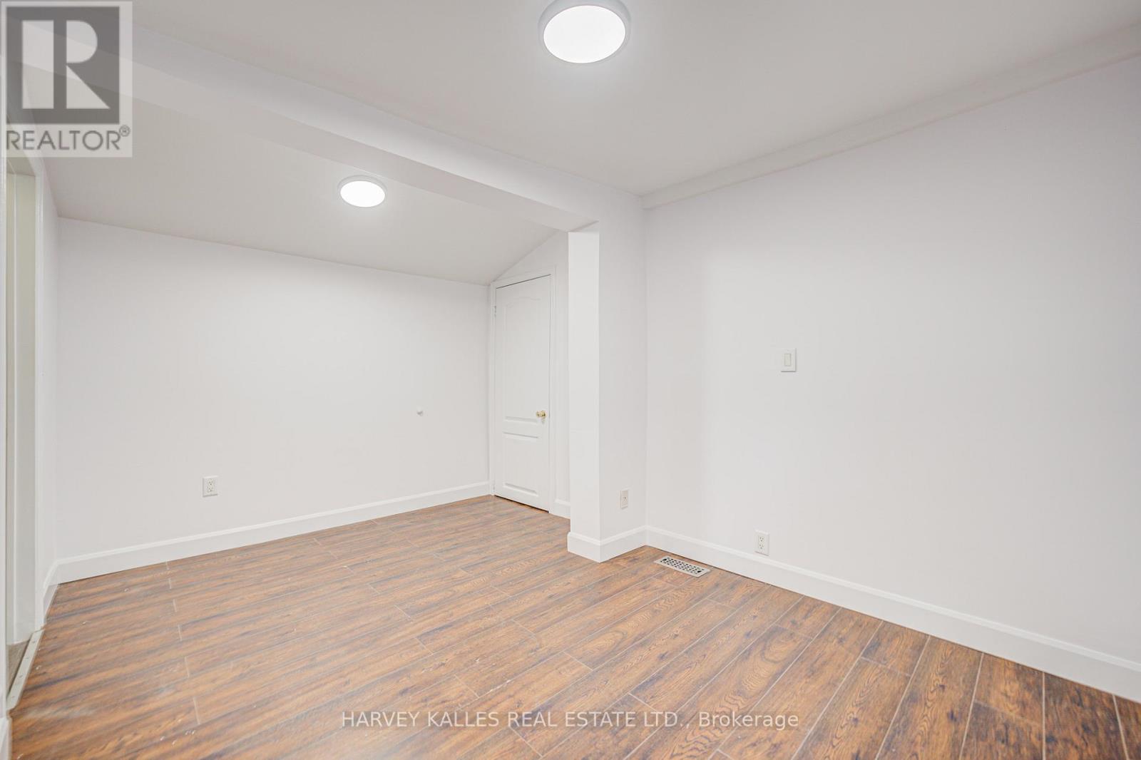 Main - 184 Cedric Avenue, Toronto, Ontario  M6C 3X8 - Photo 18 - C12505178